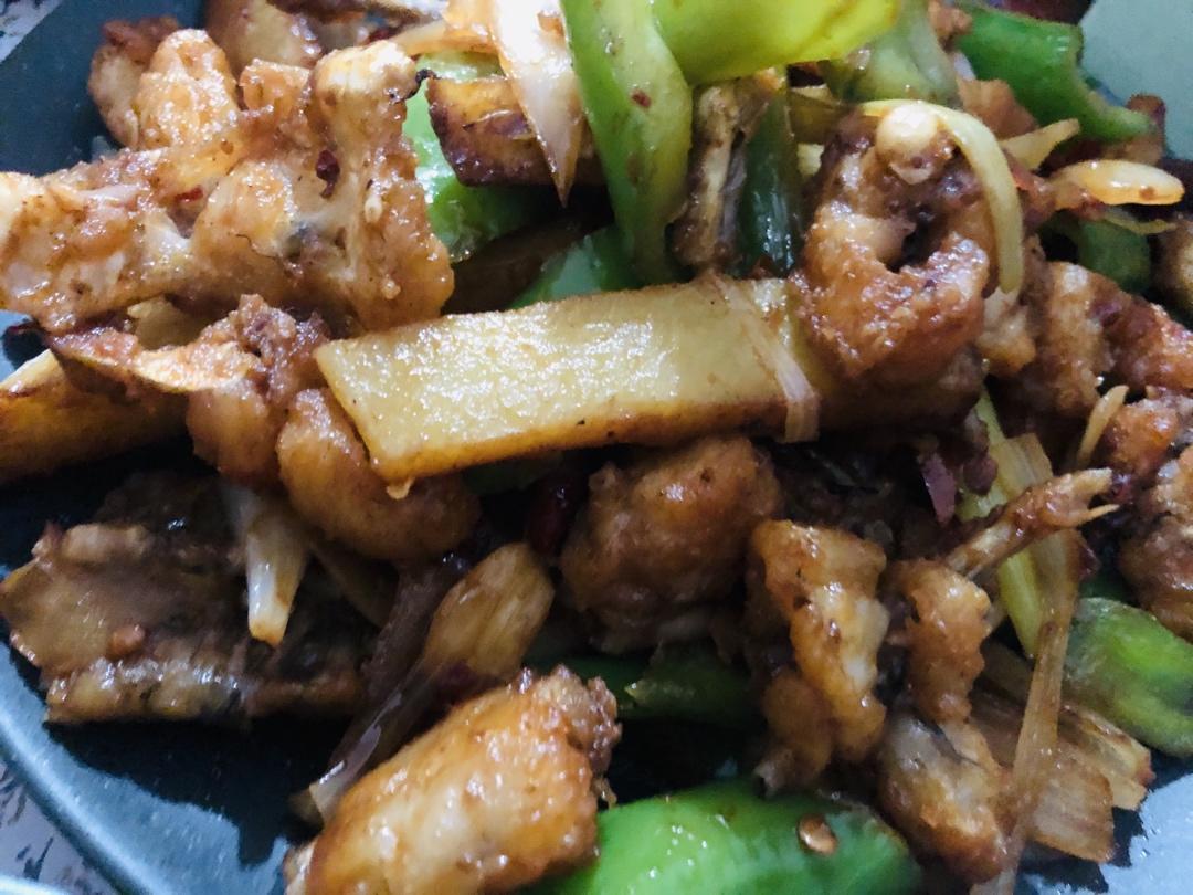 干锅牛蛙