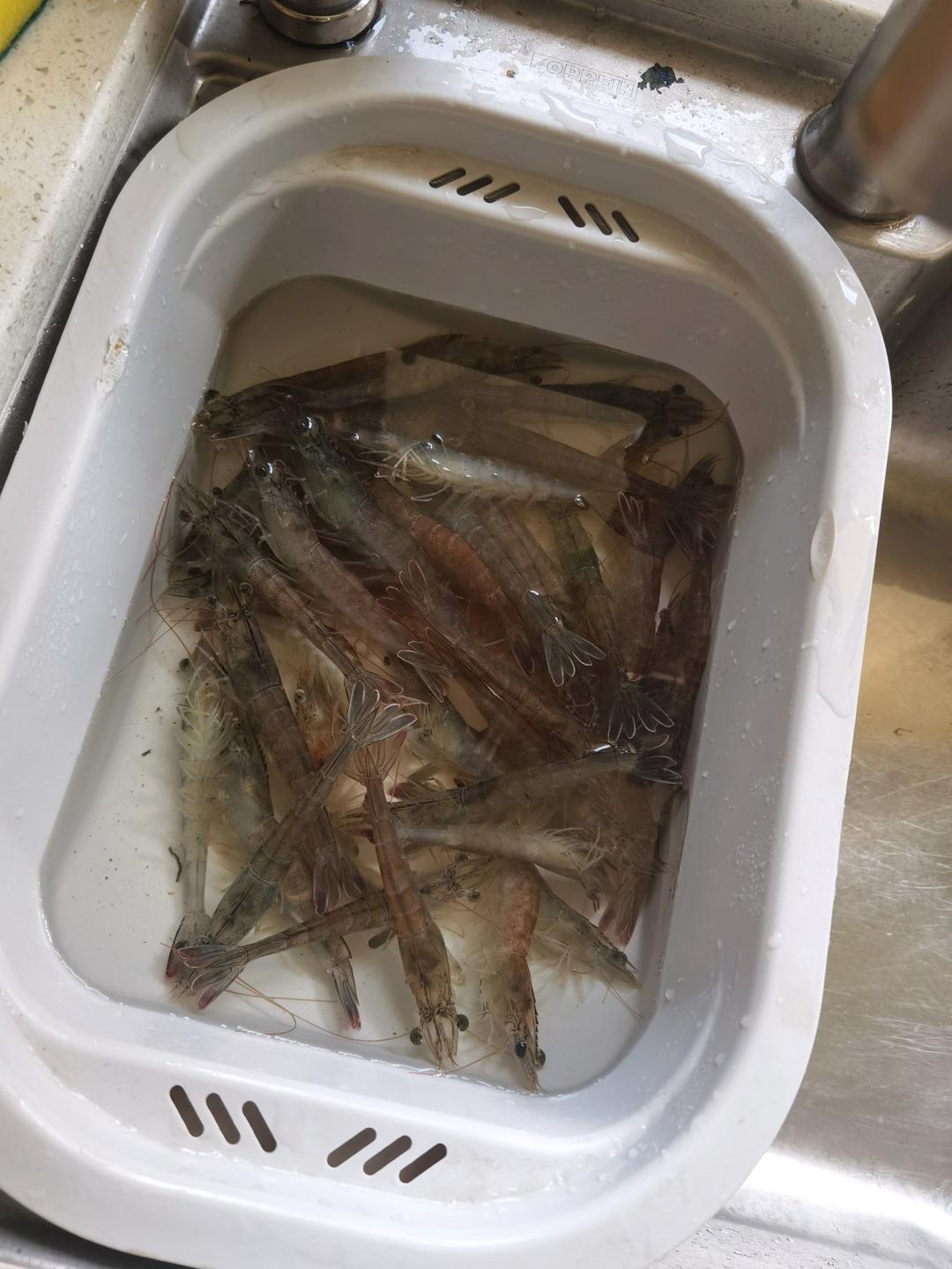鲜嫩爽口，低脂低卡的酸辣柠檬虾，爆好吃