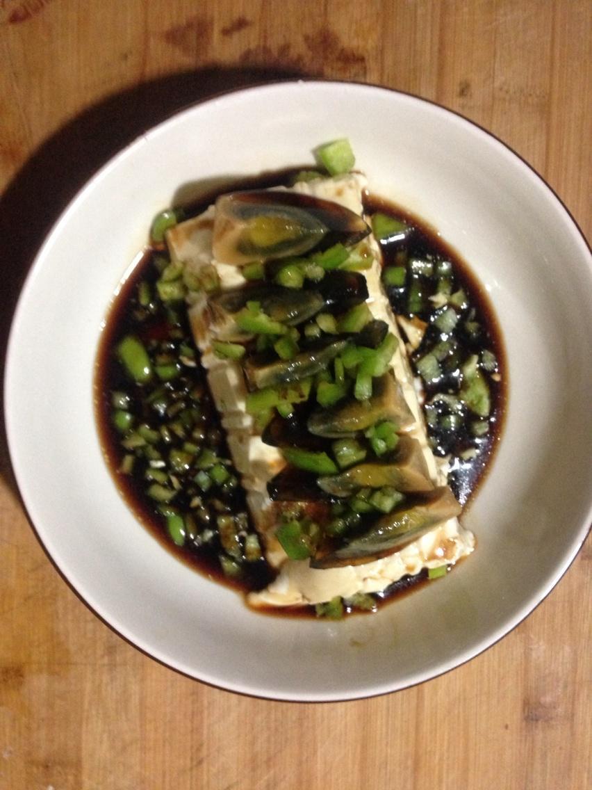 清爽皮蛋内酯豆腐 很适合夏天吃简单易操作的做法