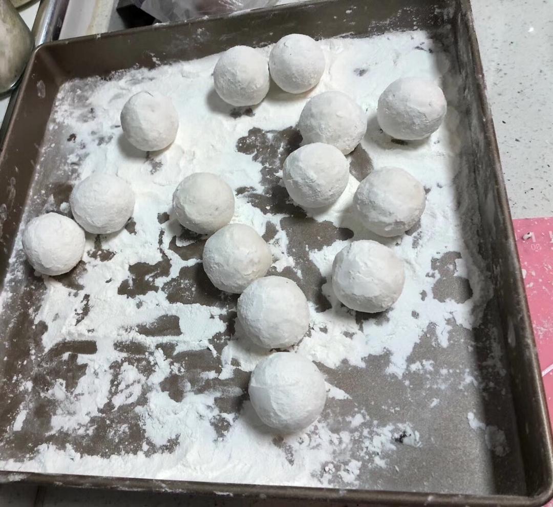 花生黑芝麻汤圆