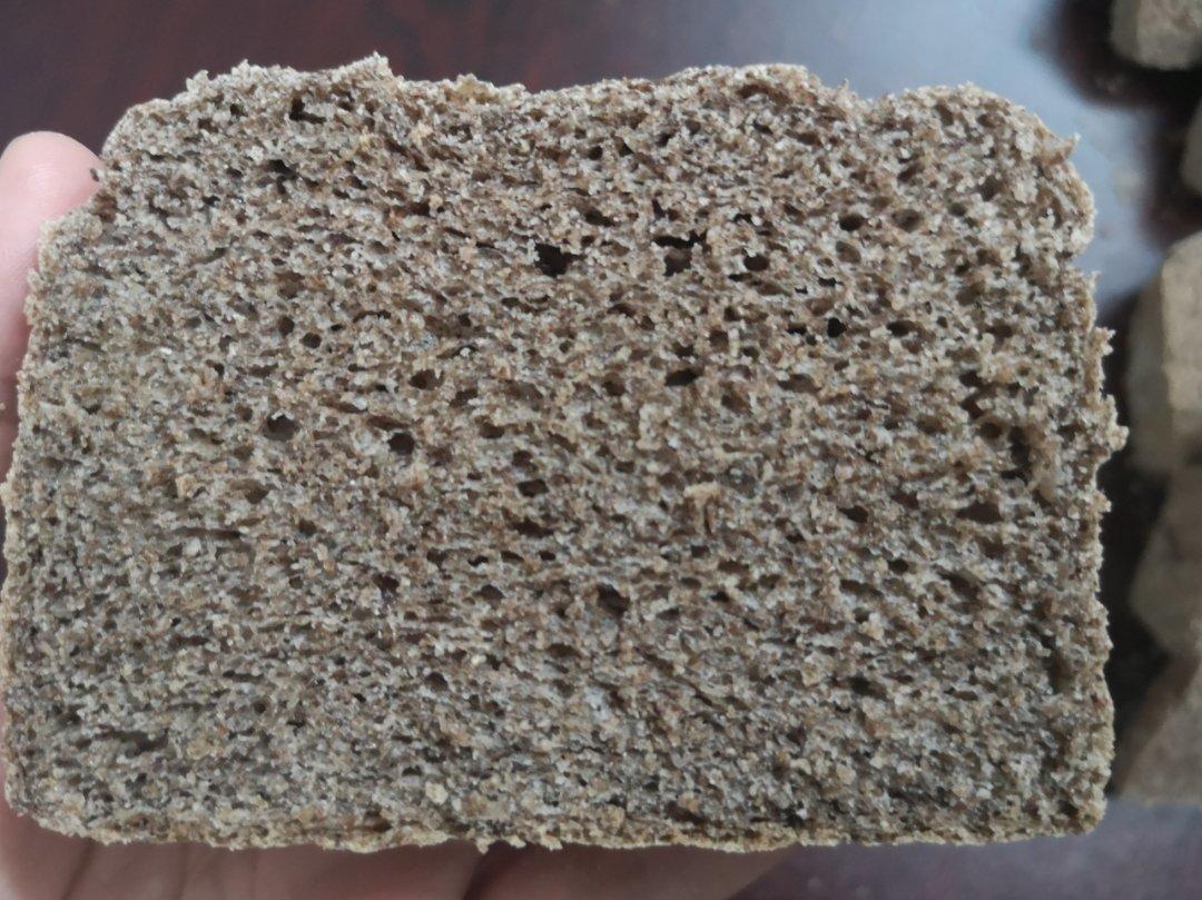 新手手揉，低卡减脂100%黑麦全麦面包