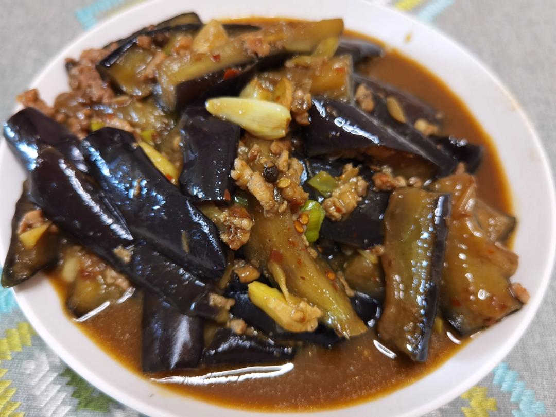 不用油炸超省油的鱼香肉末茄子煲