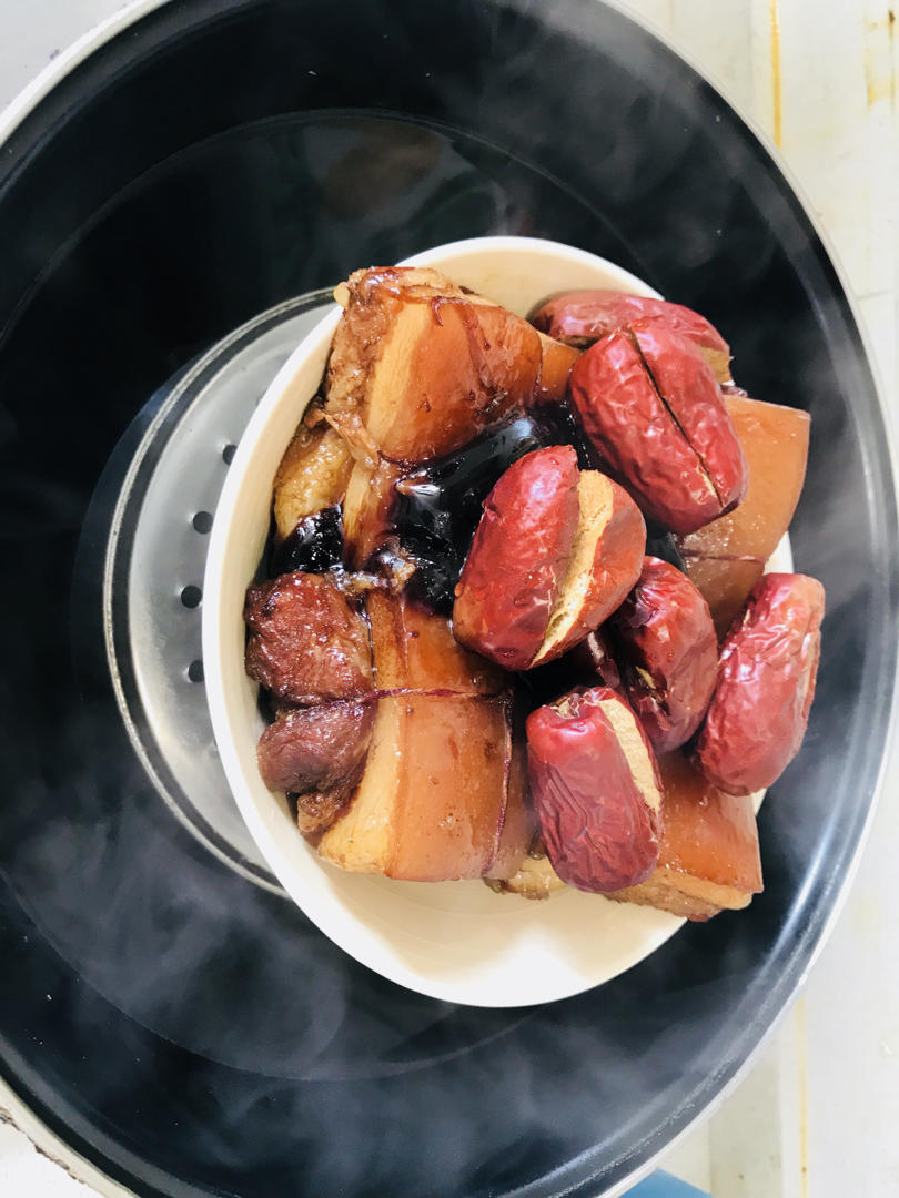 如何炖出不腻的东坡肉--酒店做法及家庭做法