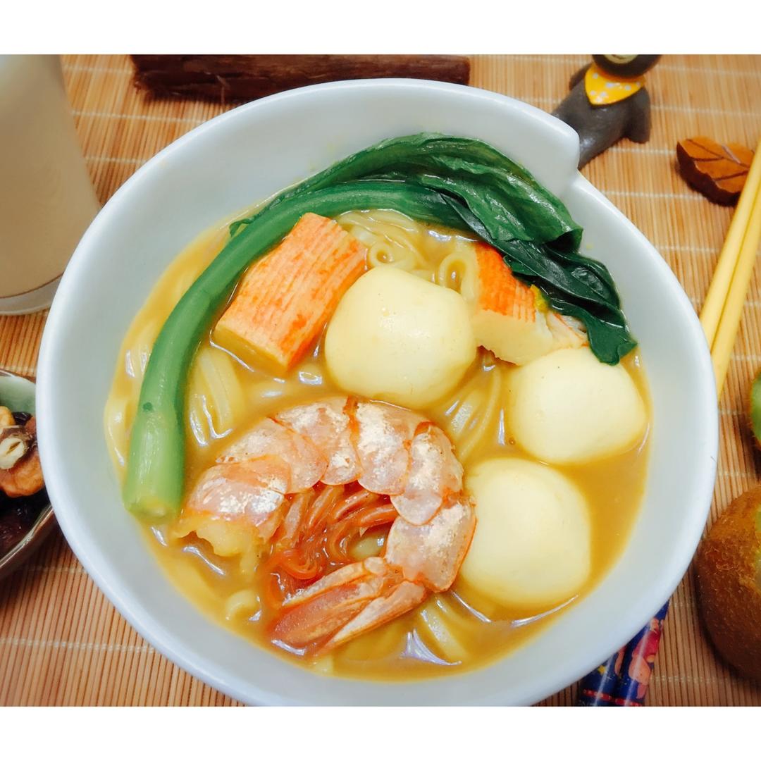 爱早餐的盛小楠做的咖喱鱼丸乌冬面