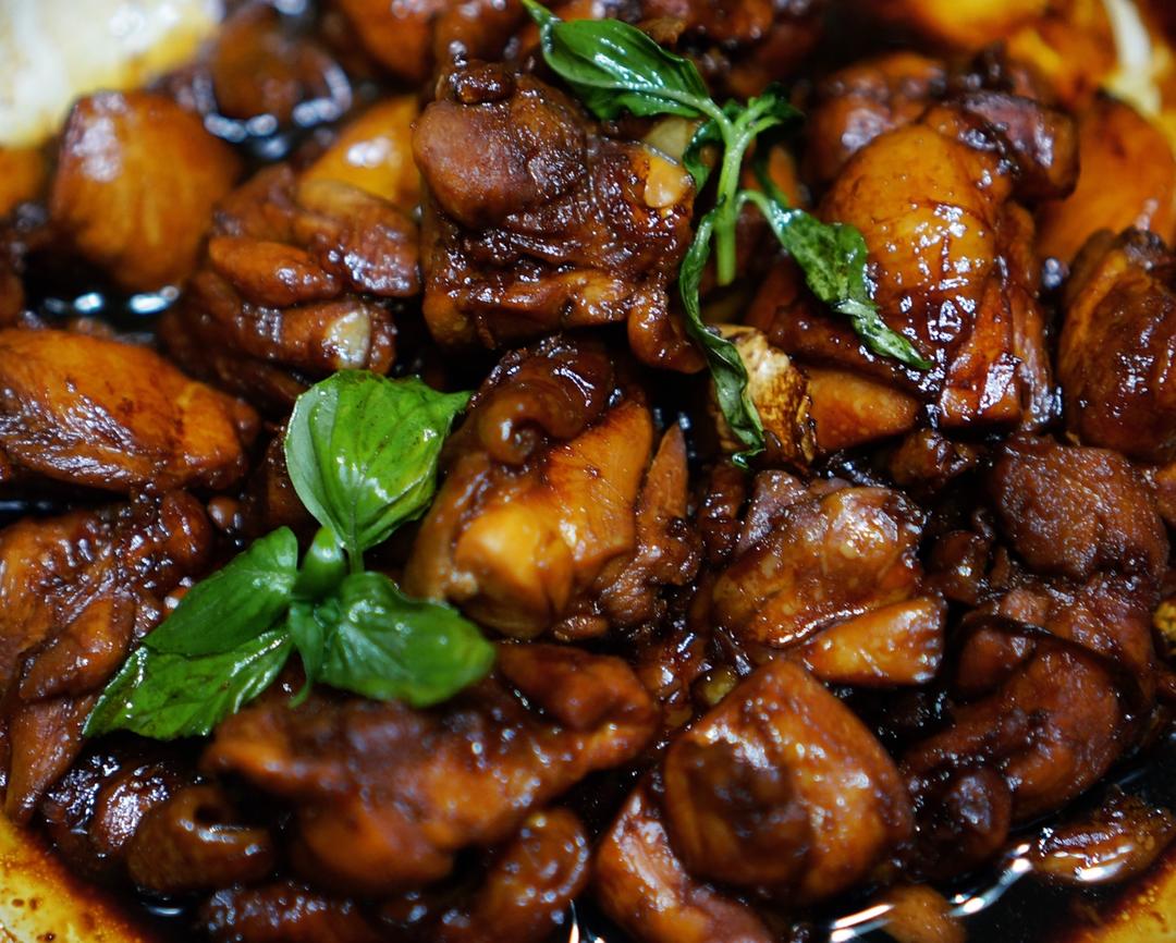 何小熊做的台式三杯鸡(台湾阿基师正宗版)