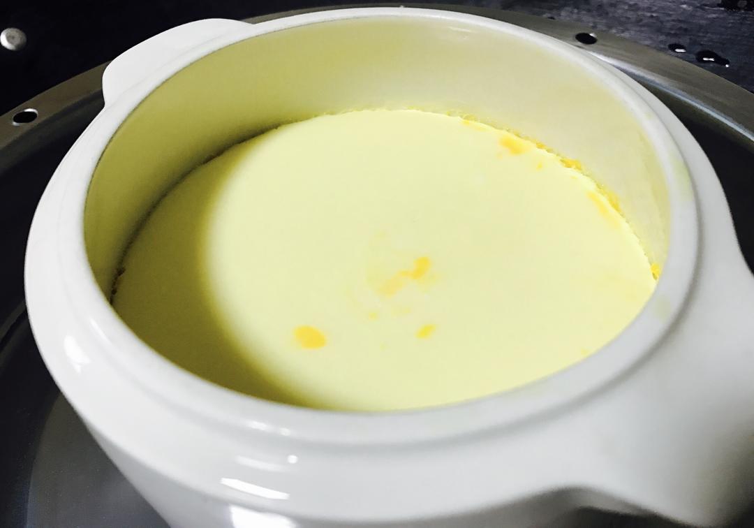 牛奶炖蛋