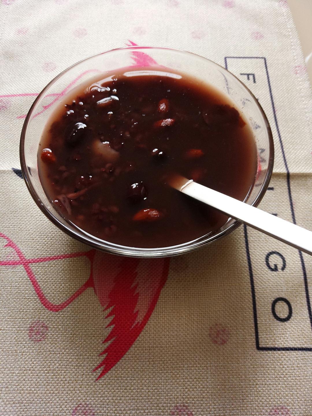 七颗红枣养肝护肝汤