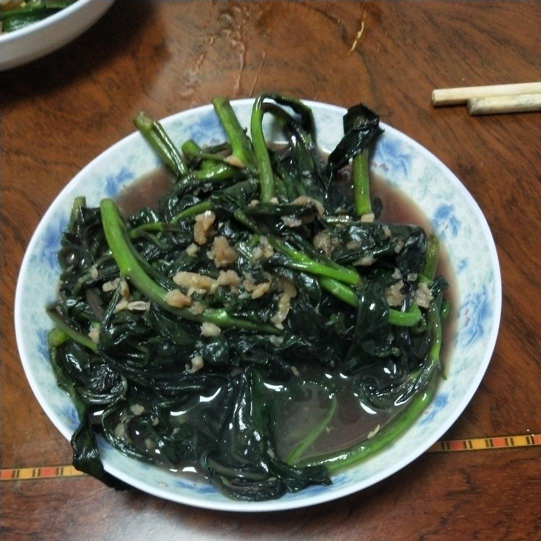 蒜茸炒红苋菜