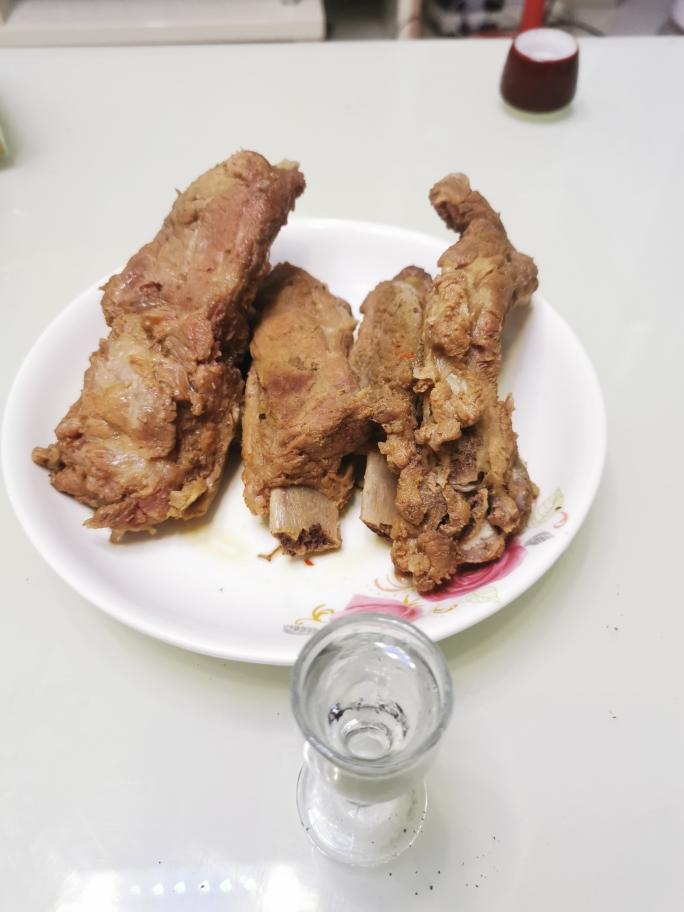 甘肃过年必吃煮骨头的做法