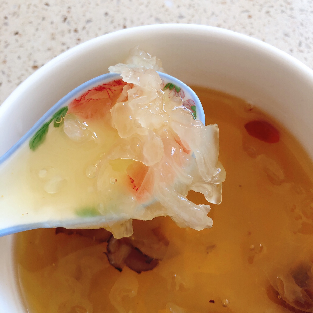 银耳红枣汤（美容养颜）的做法