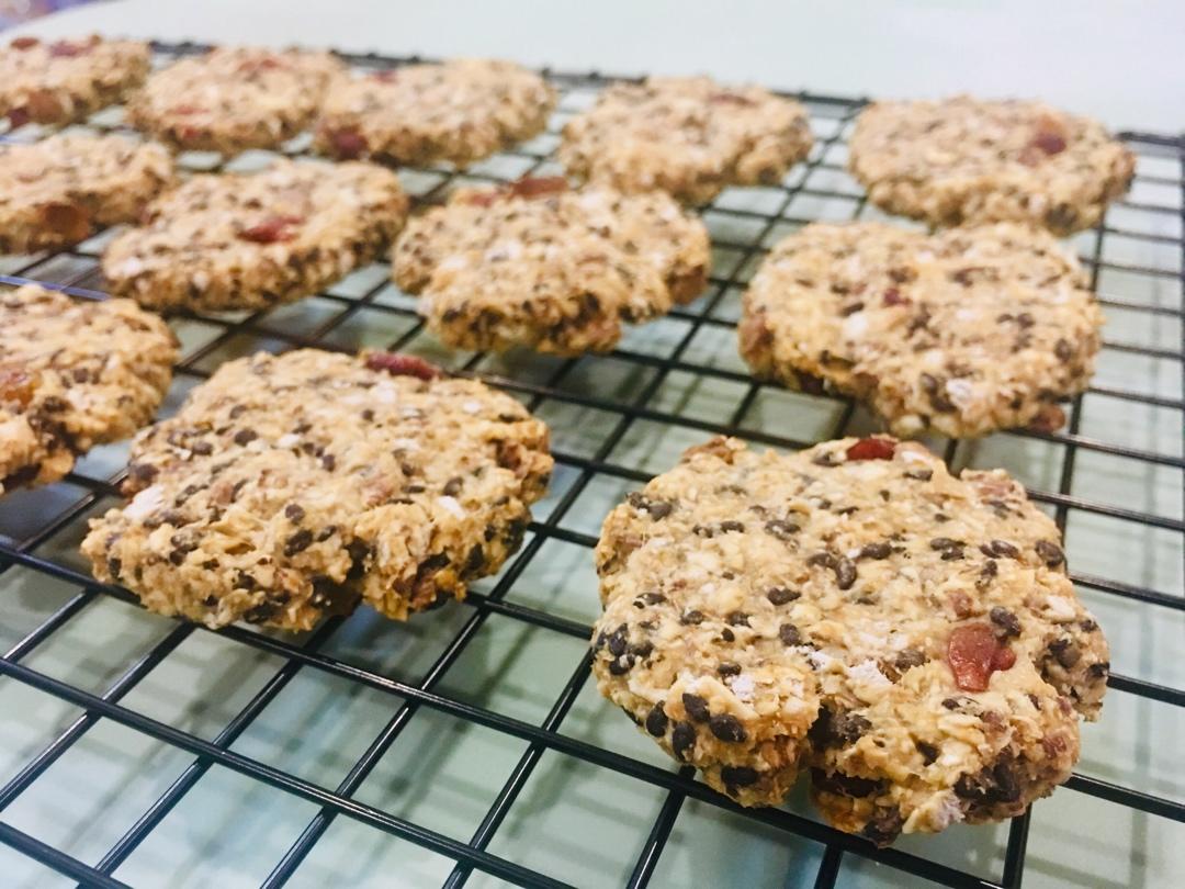 （不喜欢勿尝试 口感偏硬）少糖无油低脂全麦燕麦代餐饼干