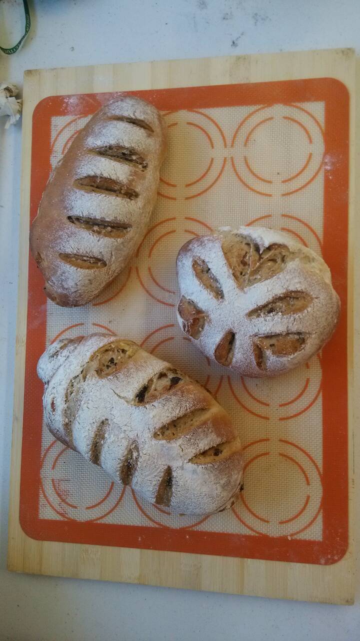 黑麦核桃红糖面包