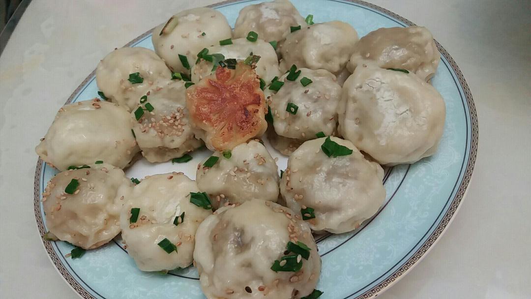 芝麻香葱虾仁生煎包