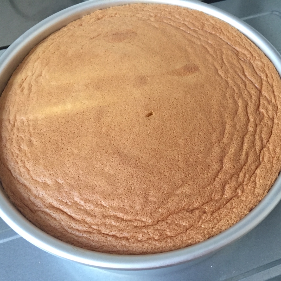 烤箱做蛋糕（戚风蛋糕的做法）