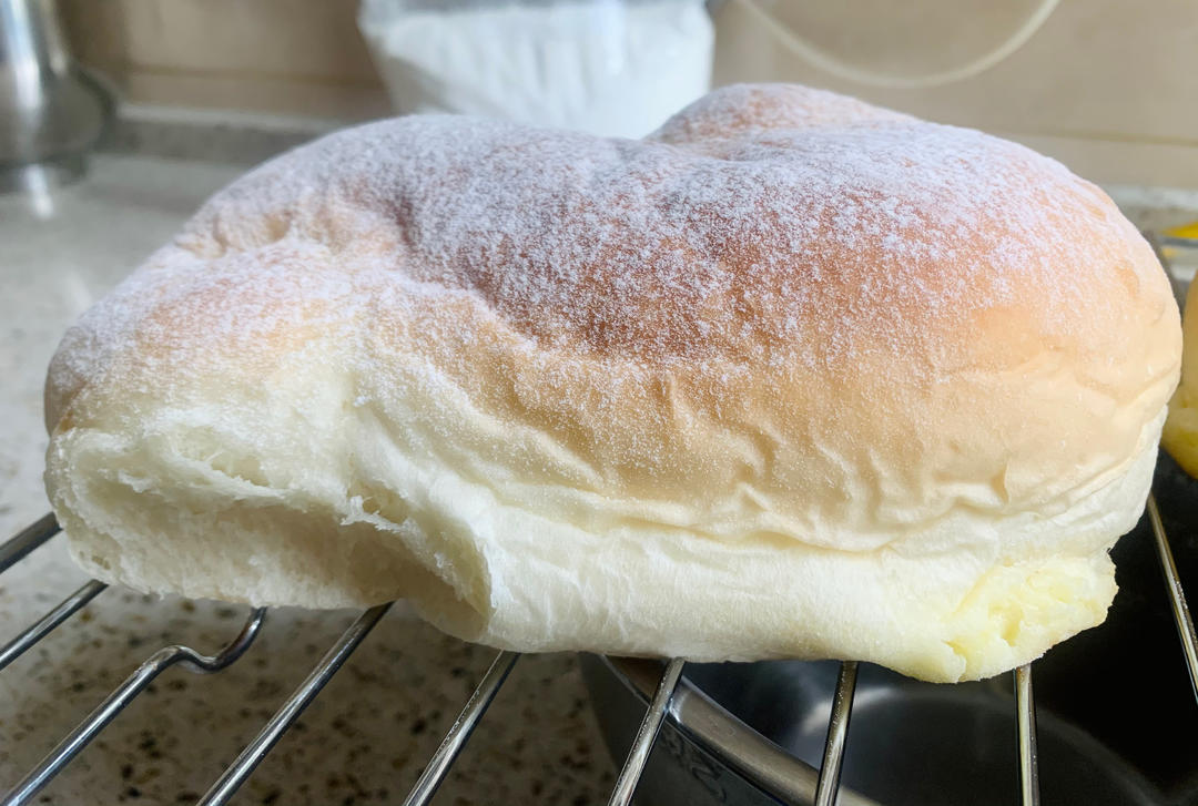 面包店里的常客——蔓越莓奶酪软欧