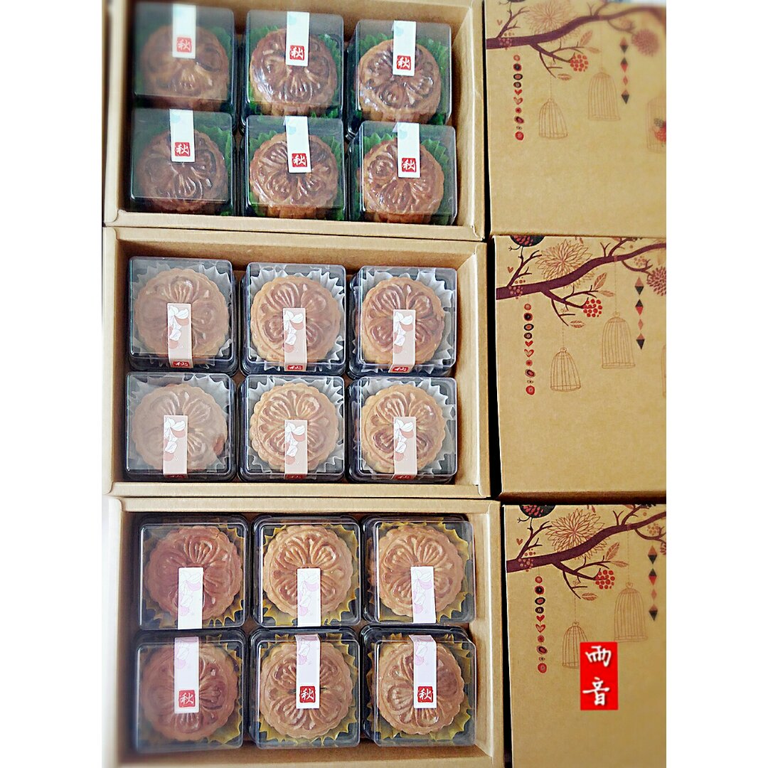 广式莲蓉（豆沙）蛋黄月饼（超详细步骤）