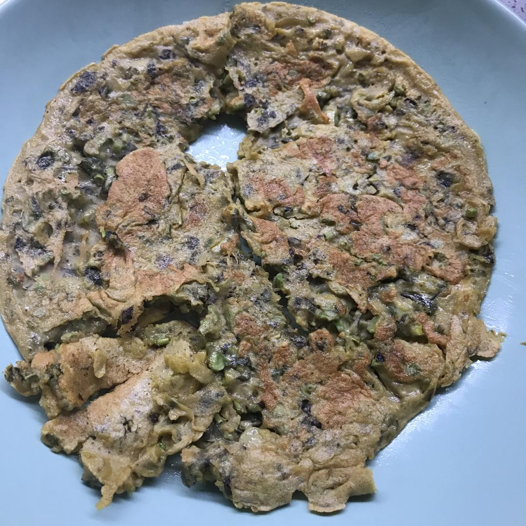 香椿鸡蛋煎饼