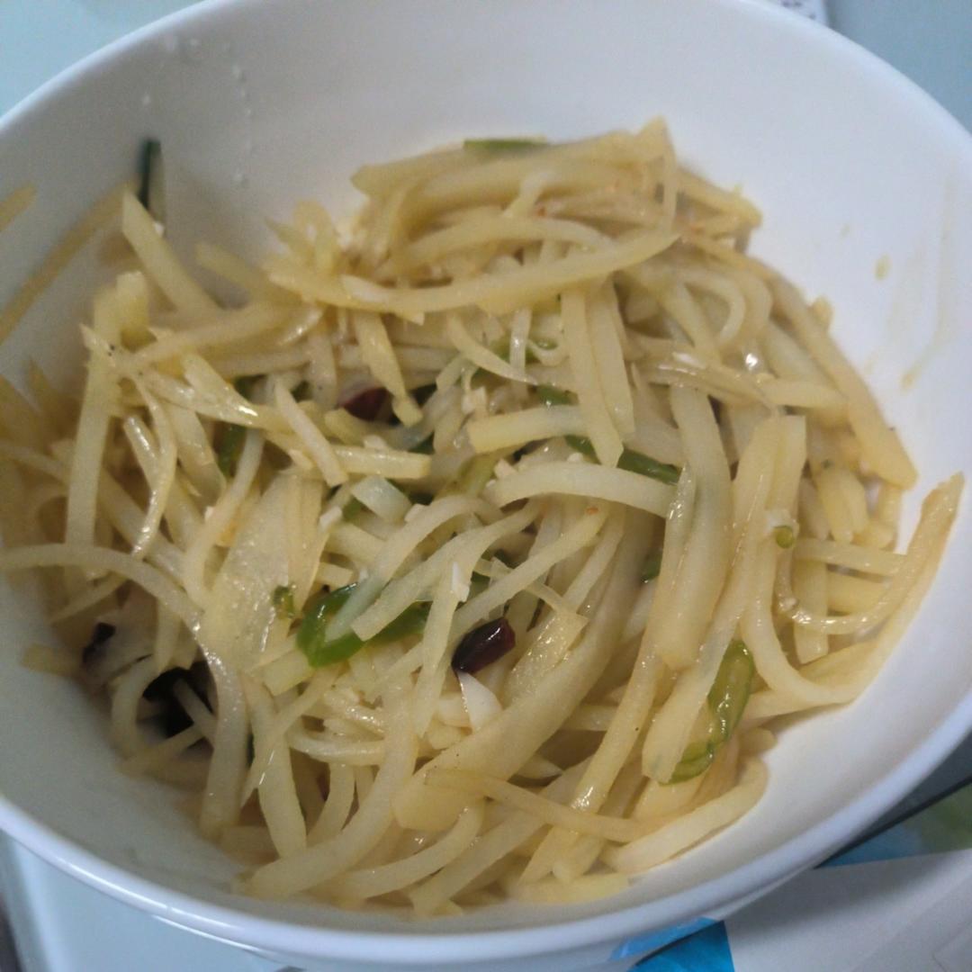 超级无敌下饭菜～酸辣土豆丝