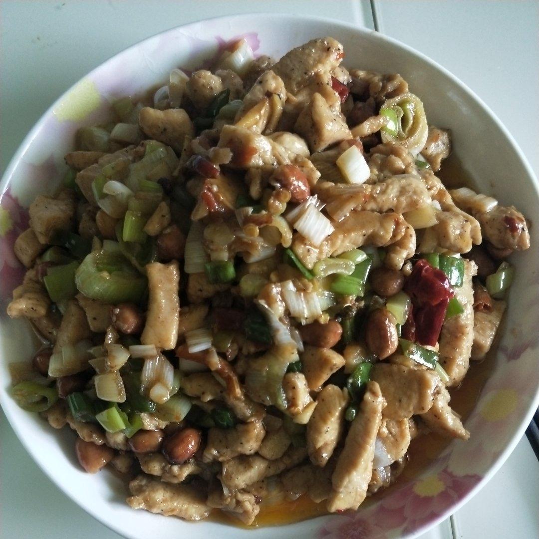 自研'宫爆鸡丁