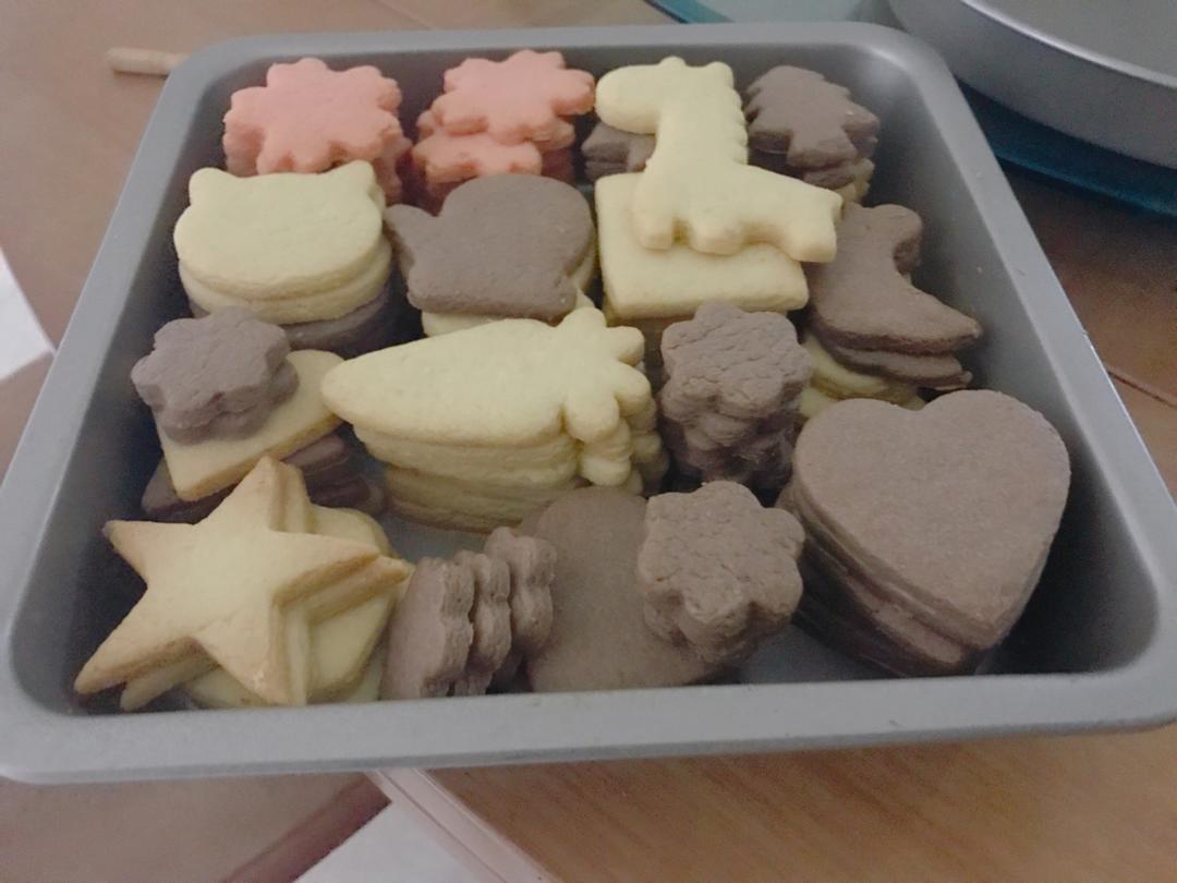 超简单！好吃又平整的糖霜饼干底的做法（附贴心小提示哦）