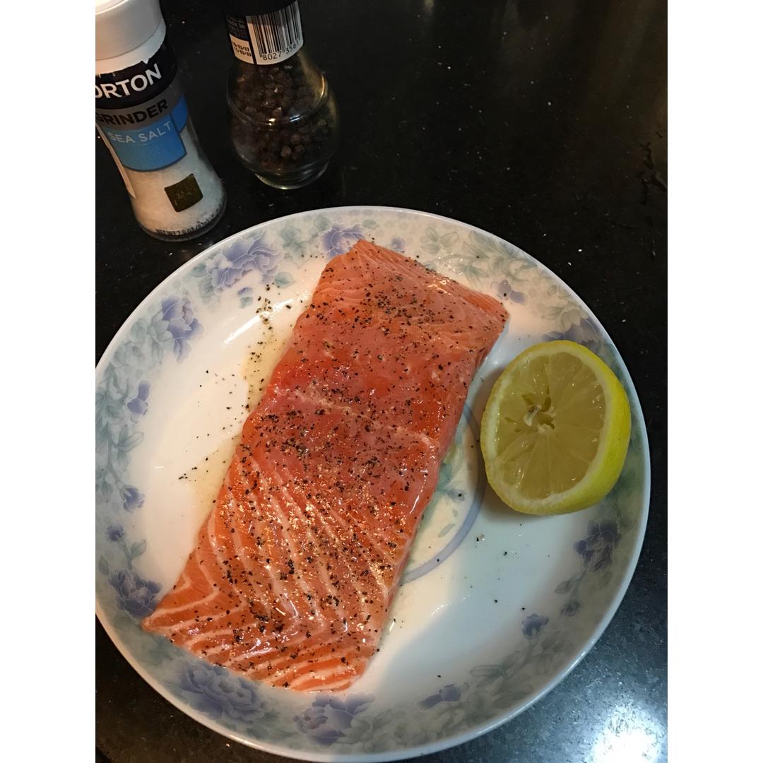 煎三文鱼