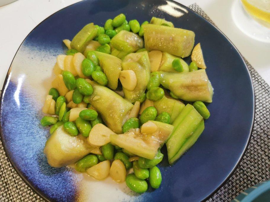 炒毛豆丝瓜