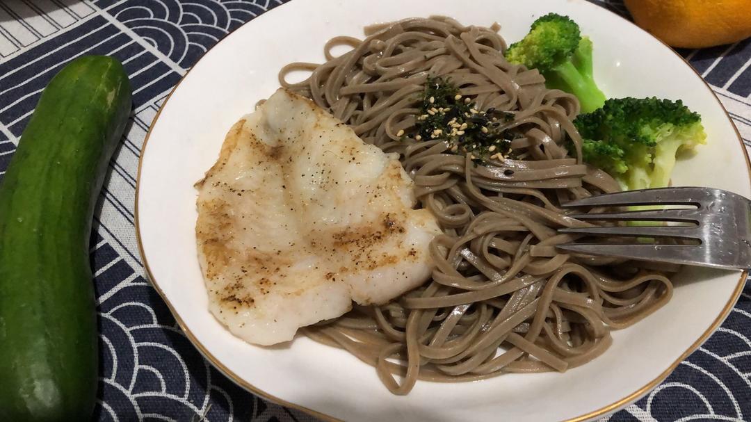 香煎龙利鱼荞麦面