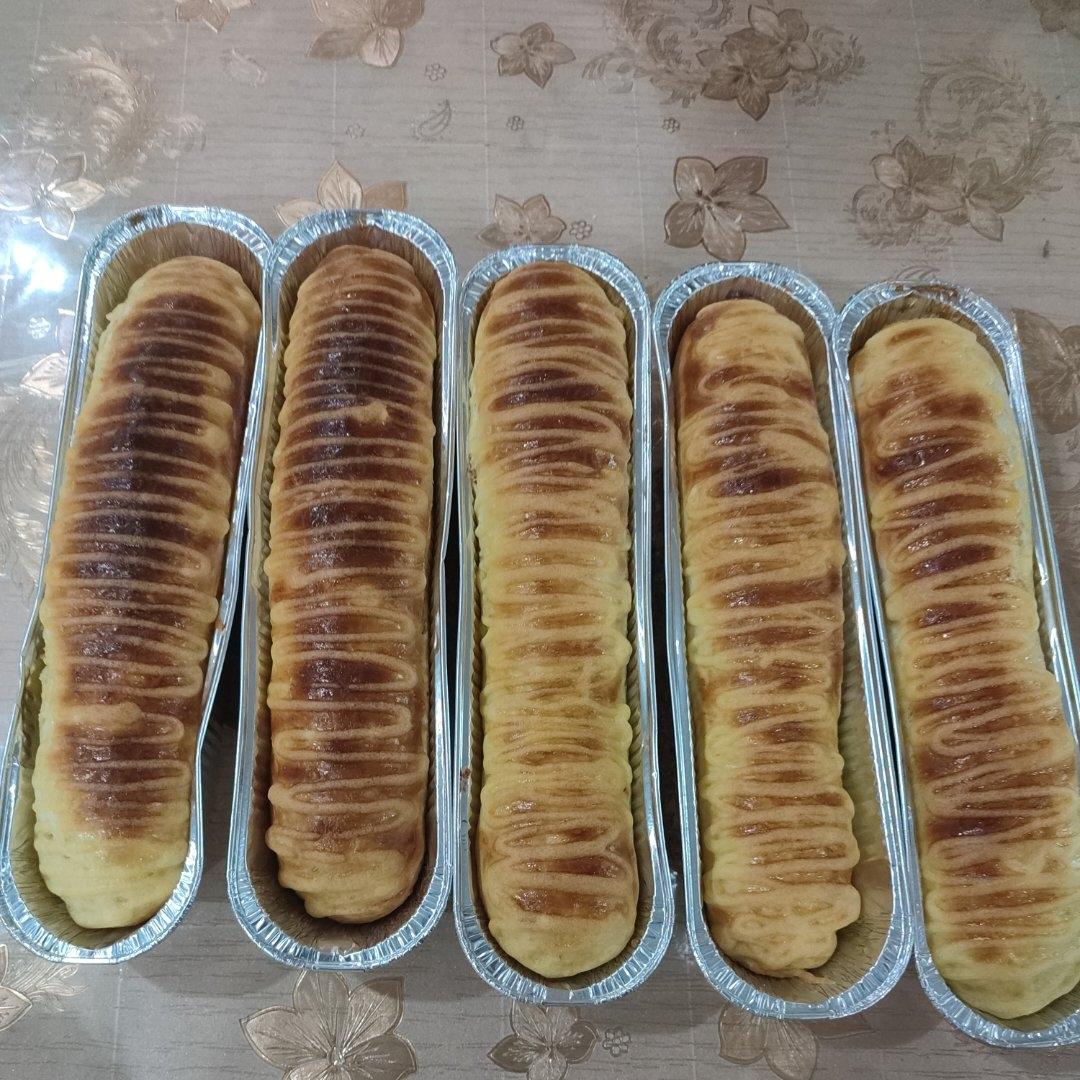 面包房里最受欢迎的毛毛虫面包