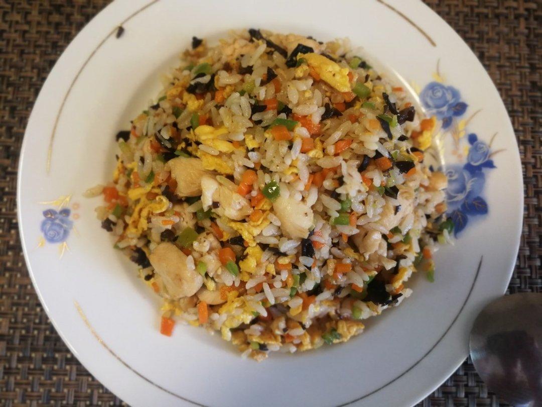 时蔬鸡蛋炒饭（简单快手，宝宝爱吃）