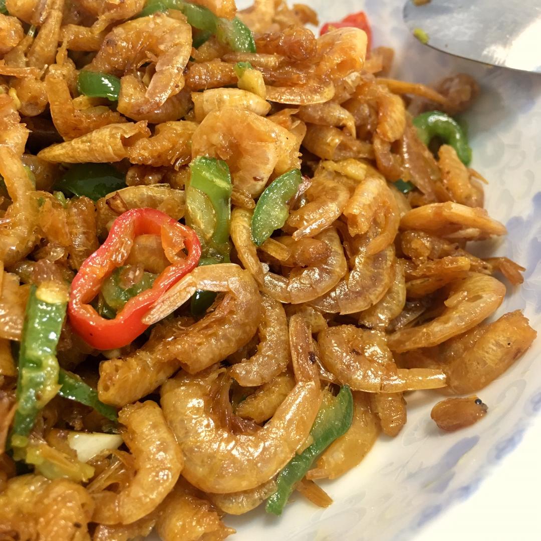 青椒炒小虾干