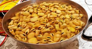 地道小吃天津捂豆的做法 步骤1