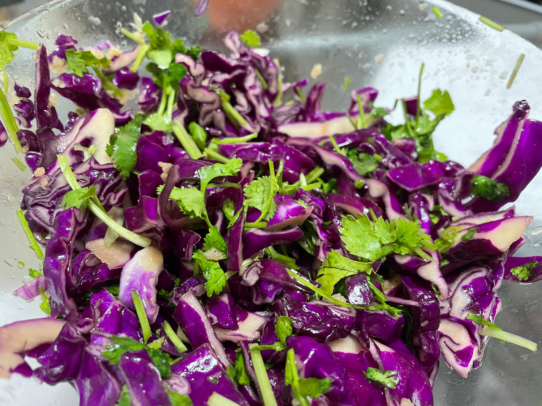 凉拌紫甘蓝