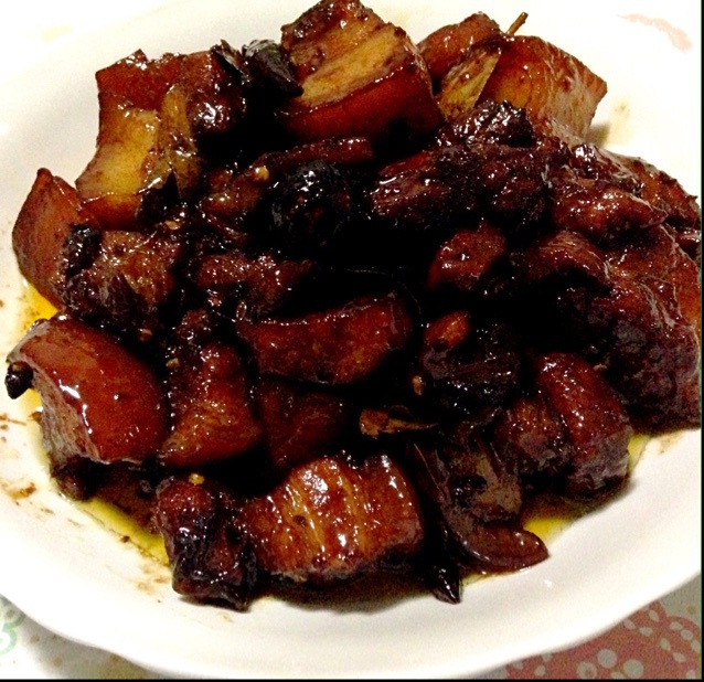 吃着碗里望着锅里的红烧肉