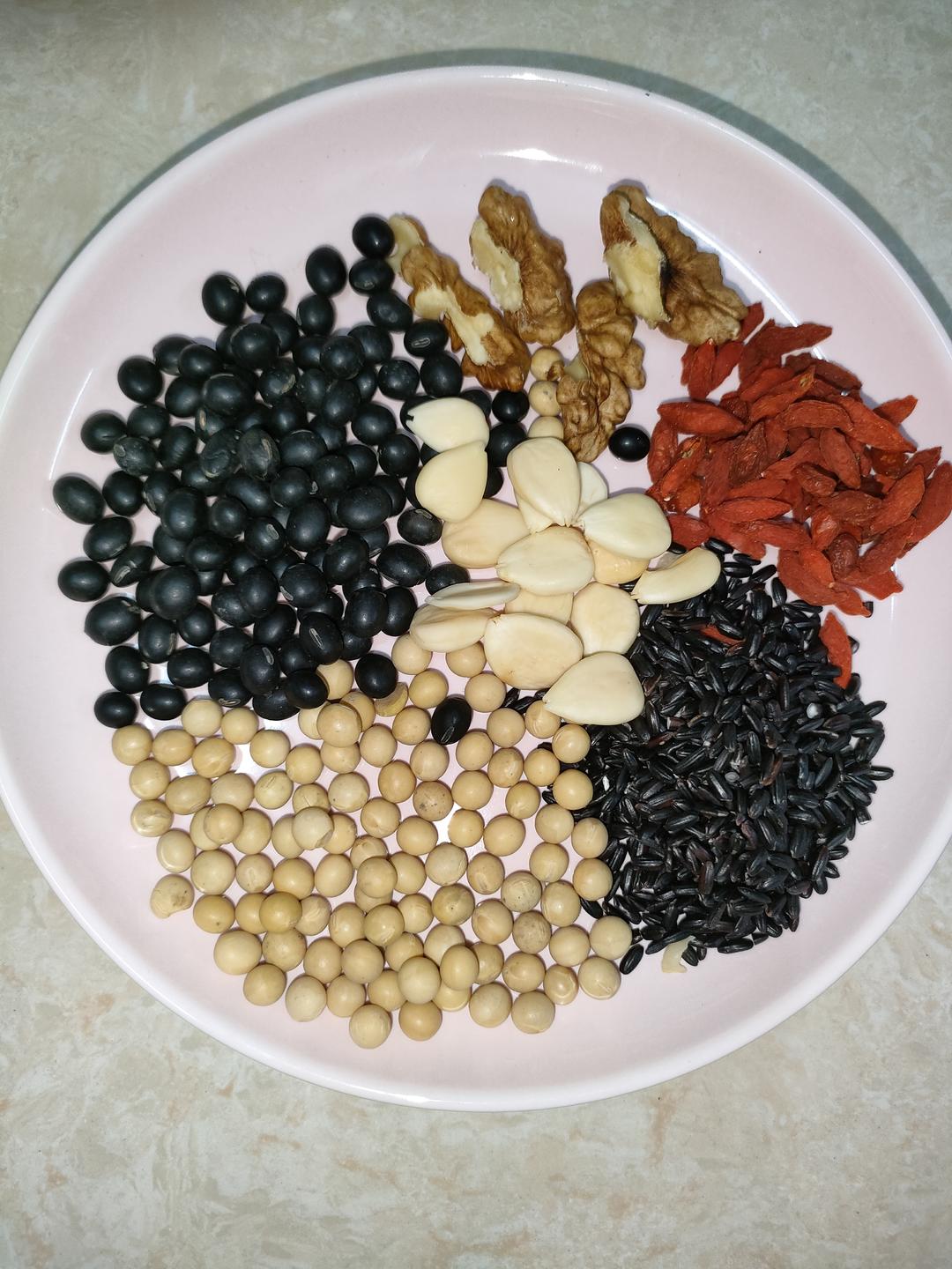 杏仁核桃豆浆的做法