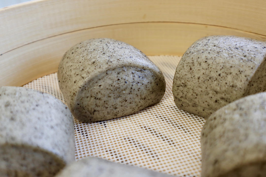 松软有嚼劲的奶香馒头