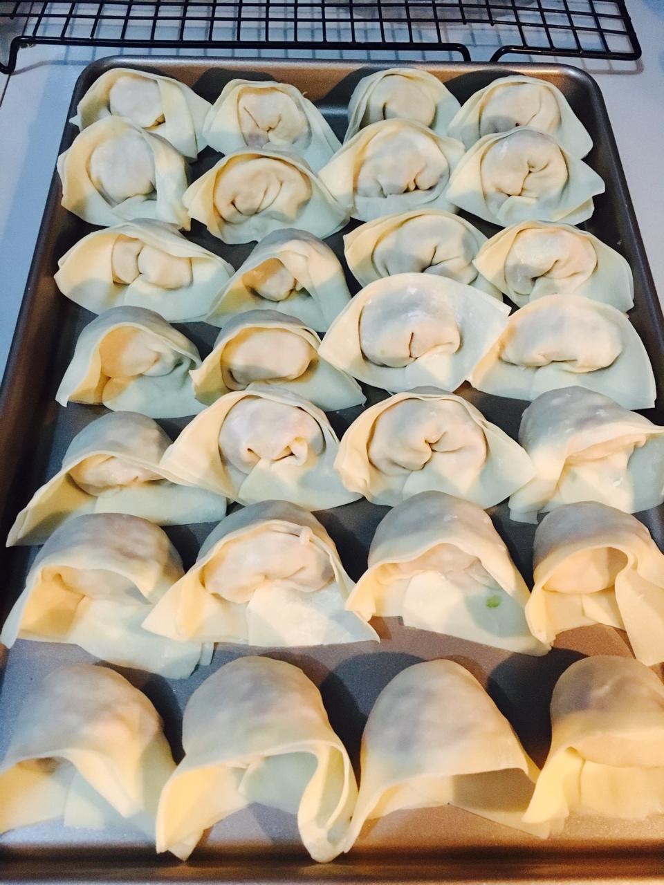 元宝馄饨的包法
