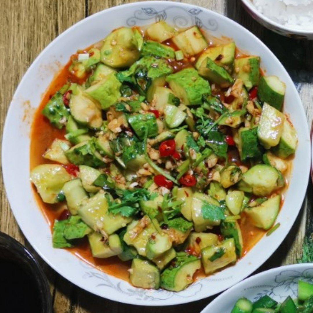 赞不绝口拍黄瓜🥒