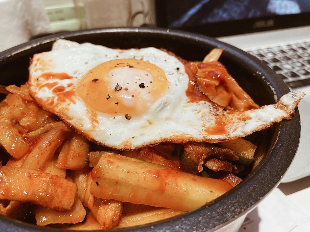 小菜小张吃腐国