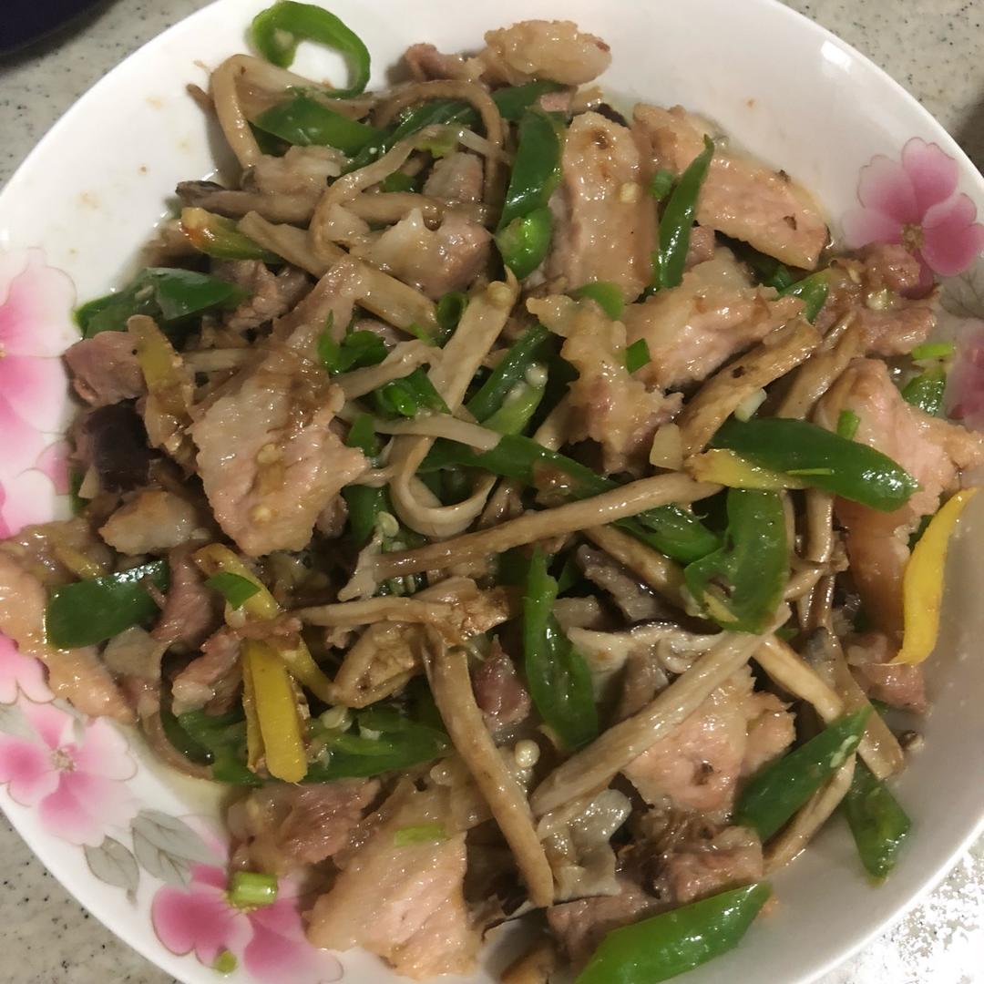 茶树菇炒肉片