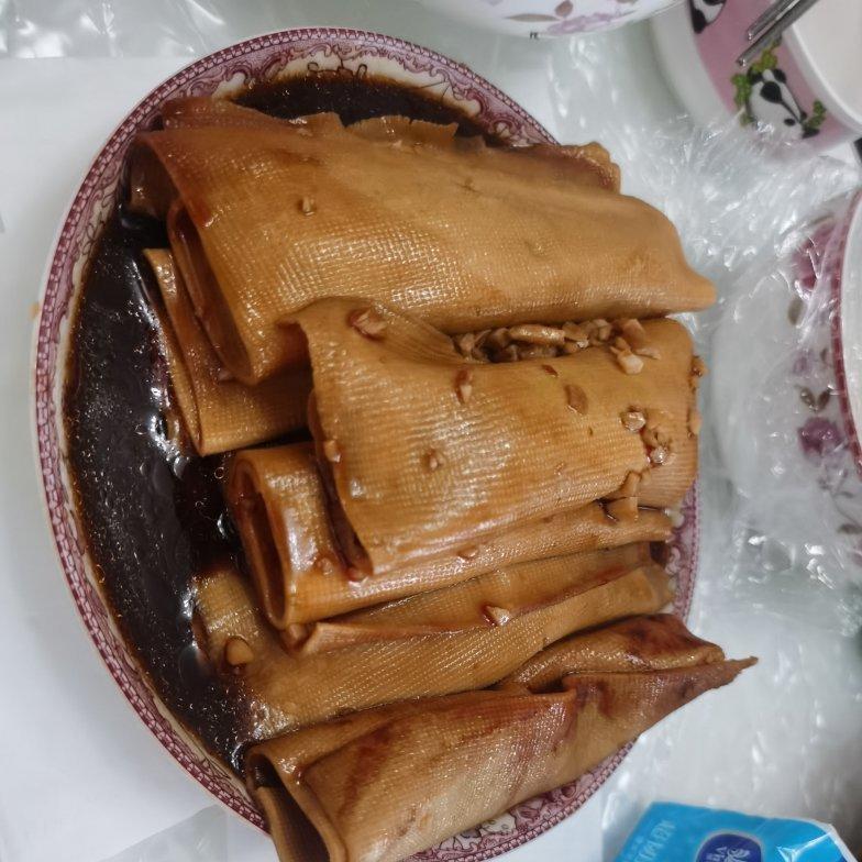 金针菇豆皮卷