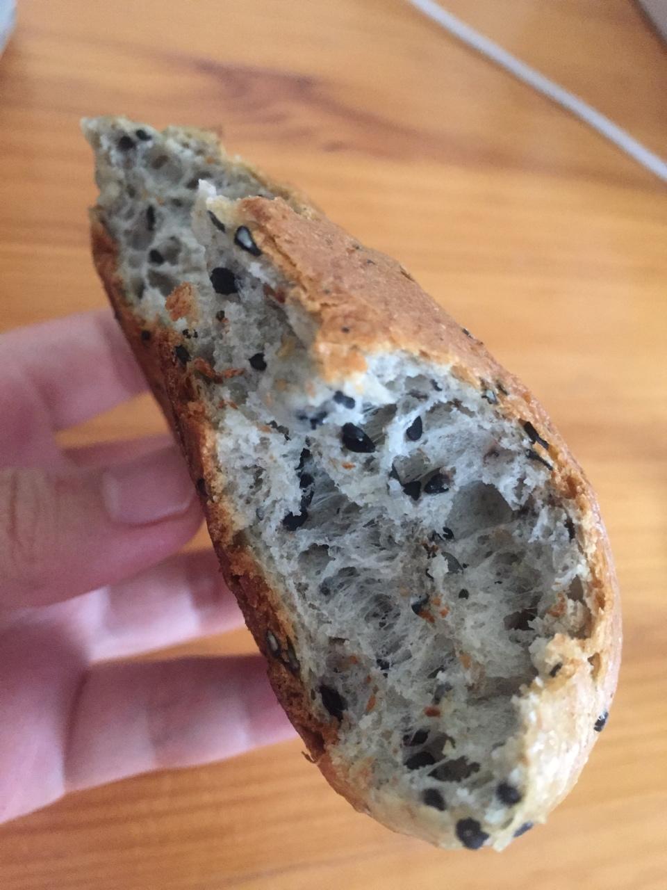 黑芝麻全麦贝果