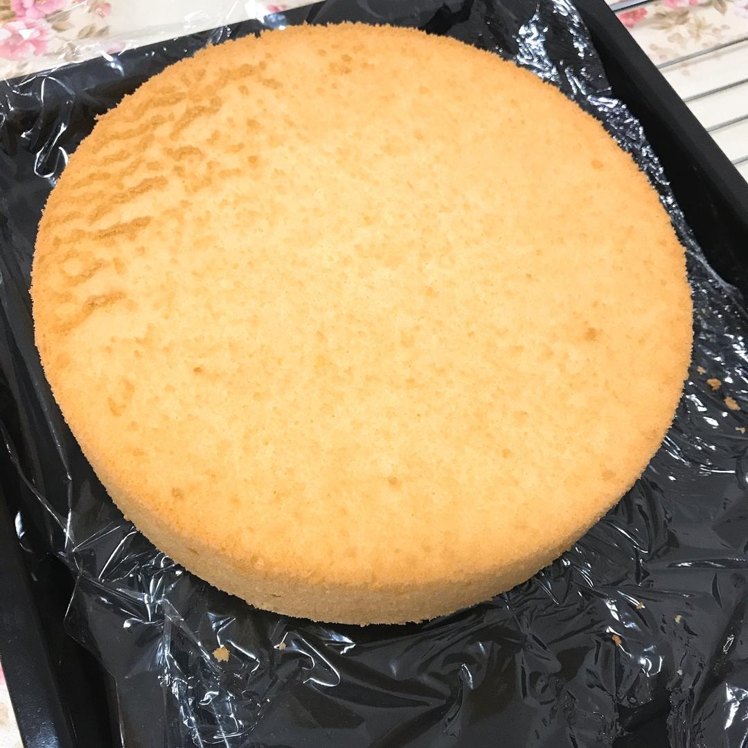 简单好做的8寸戚风蛋糕