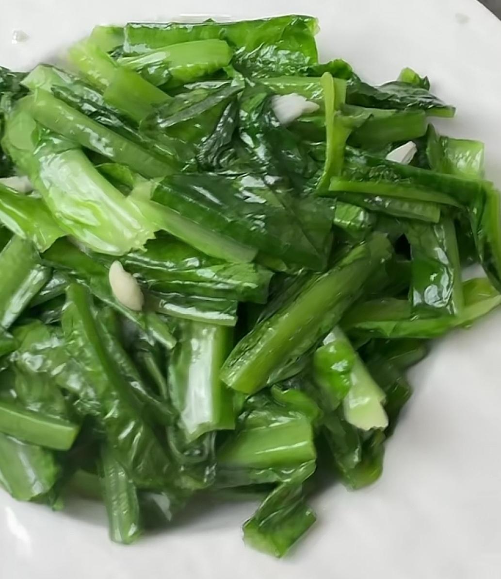 清炒油麦菜
