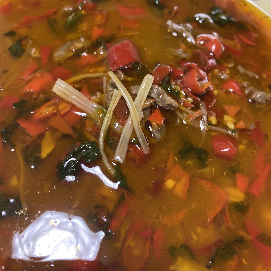 厨师长教你：“青椒牛肉丝”的家常做法，家乡的味道，先收藏了