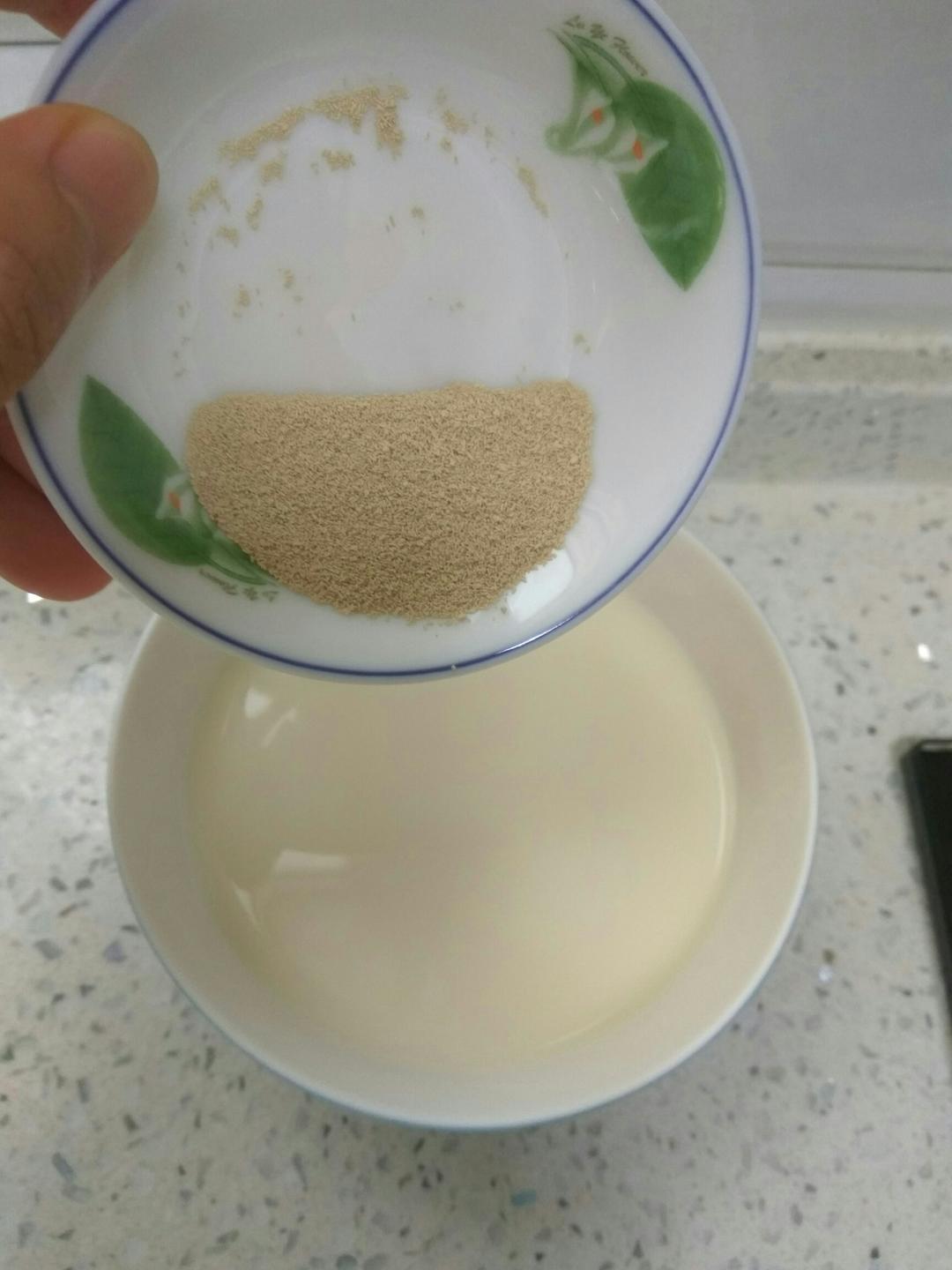 纯奶手撕吐司的做法 步骤1