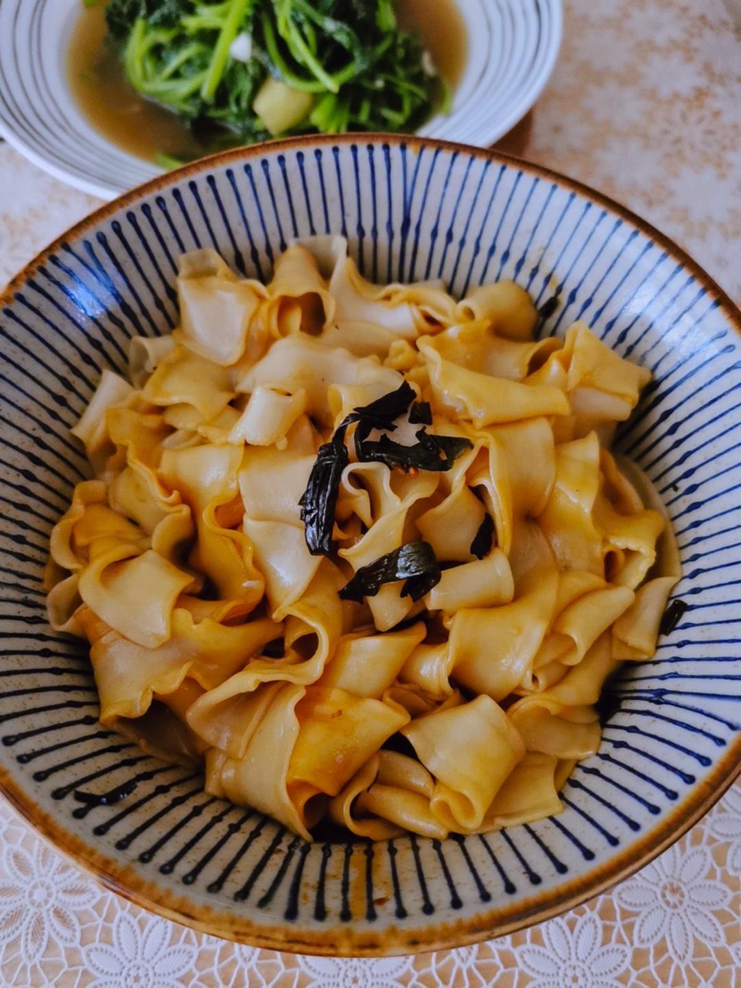 也许是改良的葱油拌面