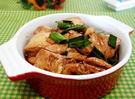 海鲜酱蒜香炖豆腐的做法