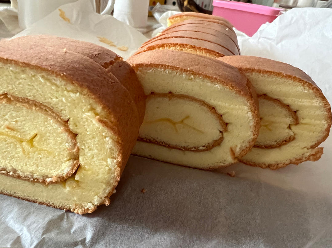 超详细的瑞士卷奶油蛋糕卷原味蛋糕卷的制作方法 饱满不掉皮不开裂（附模具换算方法）