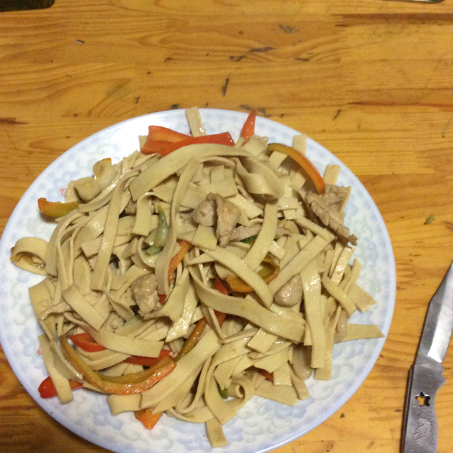 青椒豆腐皮炒肉丝