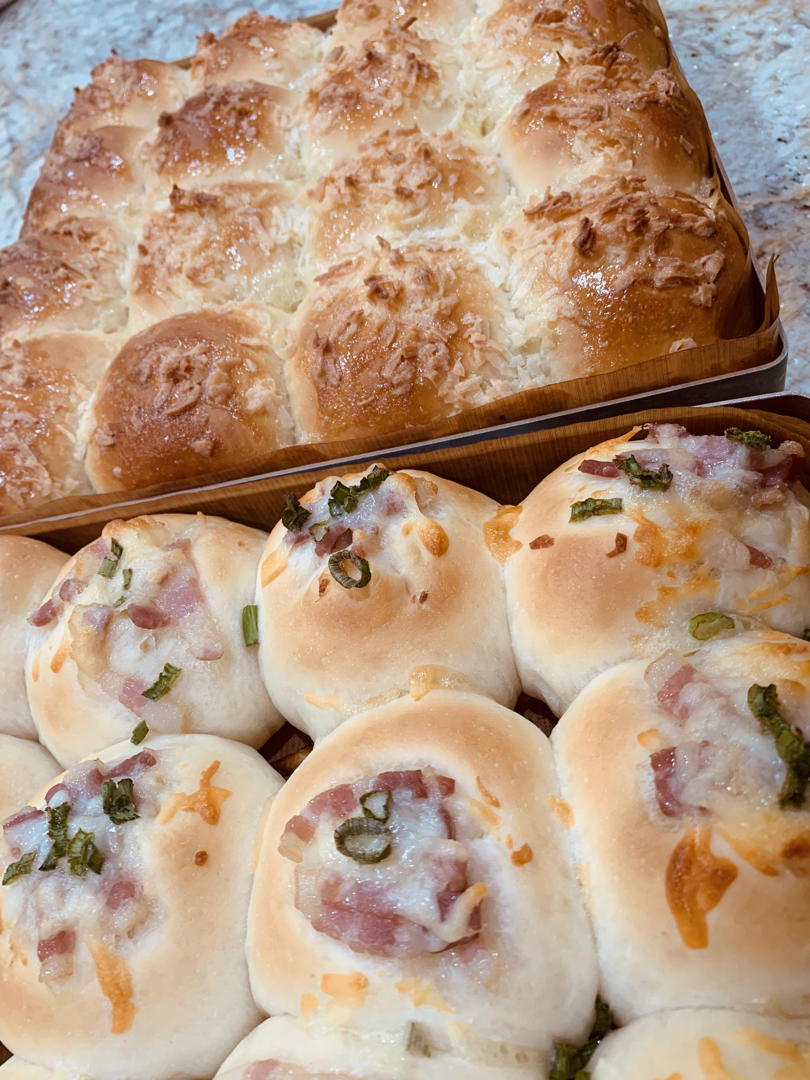 一次发酵同样松软的椰蓉小面包